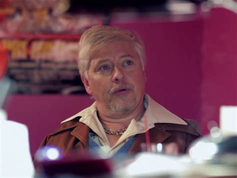 Live Nude Girls Where To Watch And Stream Tv Guide