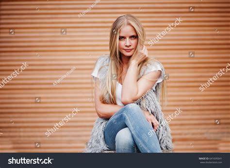 Stylish Blonde Woman Wear Jeans Girl Stock Photo 641699341 Shutterstock