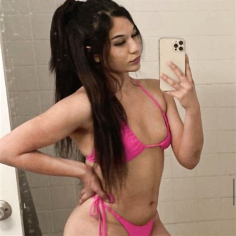 Of Slut Showing Off Ass Image Thisvid Tube