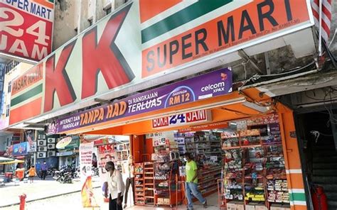 Men Confront Kk Mart Staff Over Sock Issue — The True Net