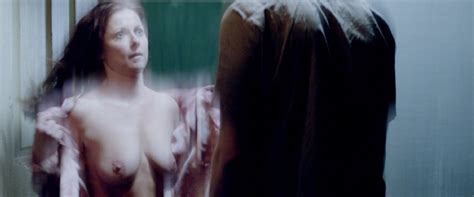 Simone Buchanan Nude Pics Page 1