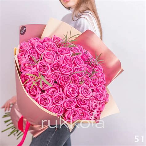 51 розовая роза купить с доставкой в Москве | Заказать букет цветов ...
