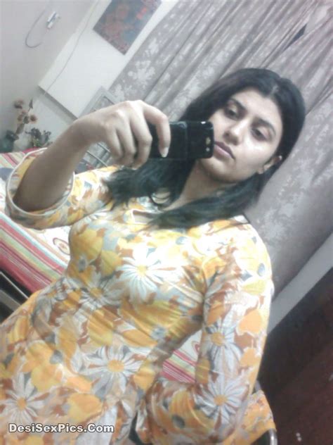 Desi Village Girl Nude Selfies From Bihar