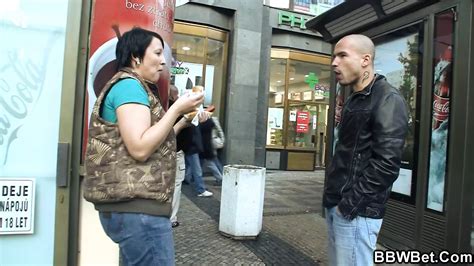 Sexy Br Nette Bbw Abgeschleppt Und Auf Der Couch Gefickt Xhamster