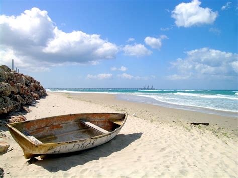 beach boat Free Photo Download | FreeImages