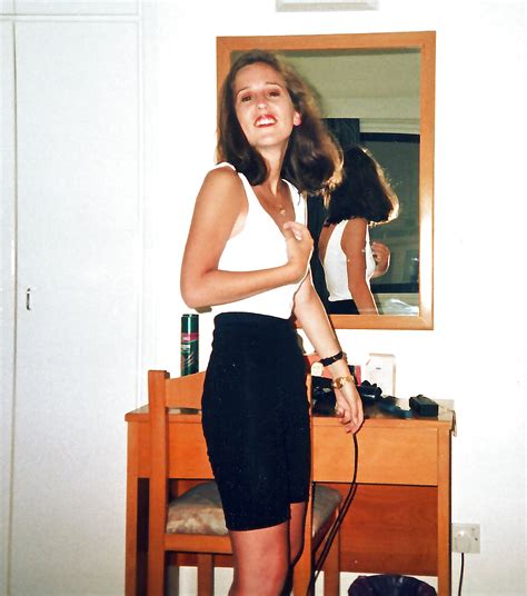 Posing In Front Of The Mirror Do You Like Porn Pictures Xxx Photos Sex Images Pictoa