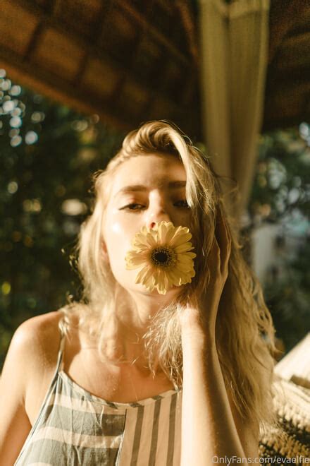 Eva Elfie Onlyfans Eva Elfi 930 Porn Pic