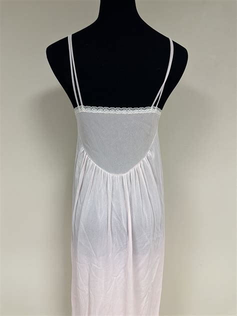 Vintage Kayser 1960s Lingerie Gown And Robe With Lac Gem