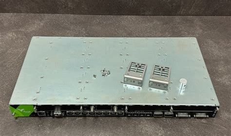 aviat ctr  microwave router wbrackets