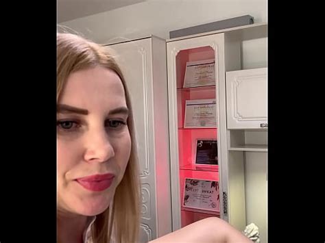 The Beauty Came For A Deep Bikini Waxing Most Likely She Is Getting Ready For Hot Sex XVIDEOS