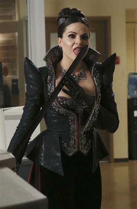 Evil Queen 4x10 Evil Queen Once Upon A Time Queen Outfits