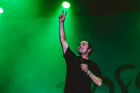 Bosse kündigt sein neues Album "Übers Träumen" und zahlreiche Konzerte ...