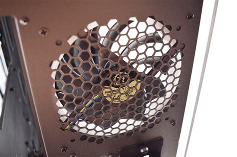 Thermaltake View 91 TG RGB Super Tower Review