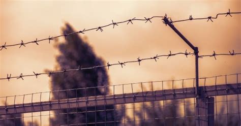 Love In Prison What It S Like From Sex To Maintaining Intimacy