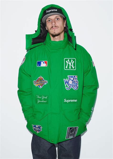 Fall/Winter 2021 Lookbook – Supreme