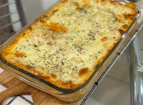 Receita de Lasanha especial de domingo das mães fica muito recheada e