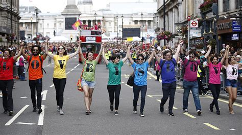 Mn Brits Identify As Lesbian Gay Or Bisexual Official Stats RT UK News