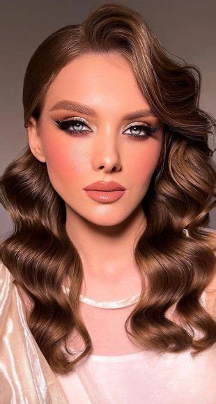 Stunning Makeup Ideas For Every Occasion Soft Glam Eyeshadow Glossy Nude Lips
