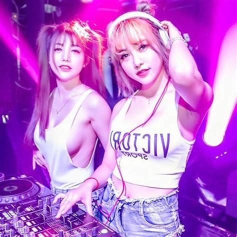 Stream Weekend Has Come Remix Nhạc Hot Trend TikTok DJ Kenny VJSV by Sơnn Listen