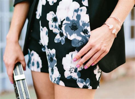 Celebrity Fashion Rashida Jones Floral Shorts