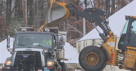 Many Massachusetts Cities And Towns Get First Few Inches Of Snow Cbs