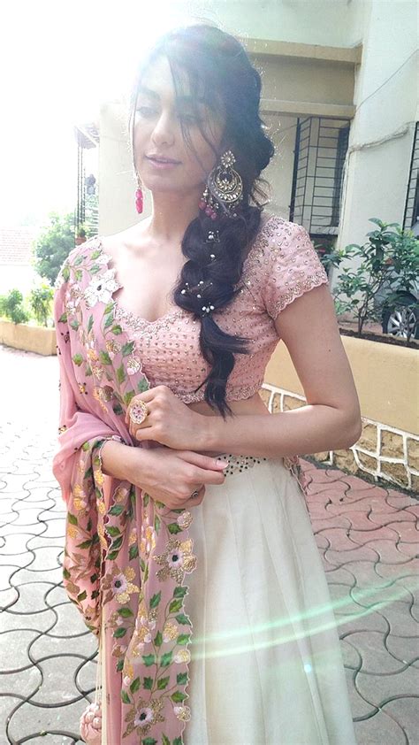 Adah Sharma Hot Collection Indiangalz