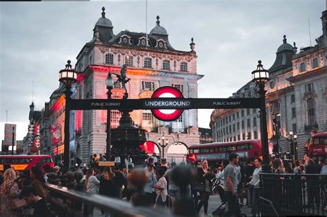 Exploring LondonS Snowfall Patterns: How Often Does It Snow? - London Fans