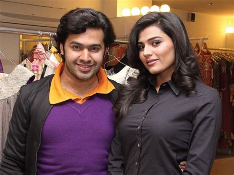 Sofia Mirza Pakistani Actress Model And Host Very Hot And Beautiful