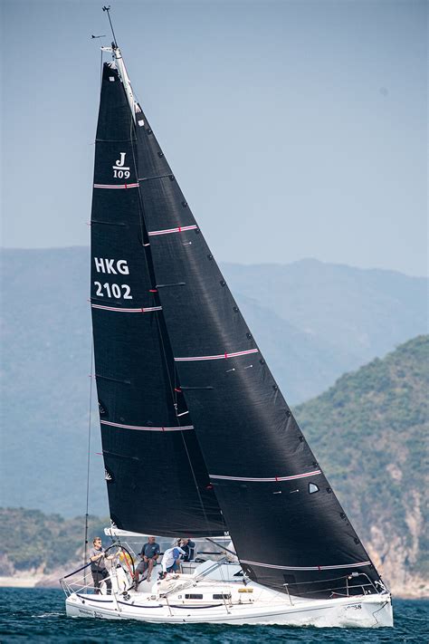 UPDATING THE VENERABLE J/109 - UK Sailmakers