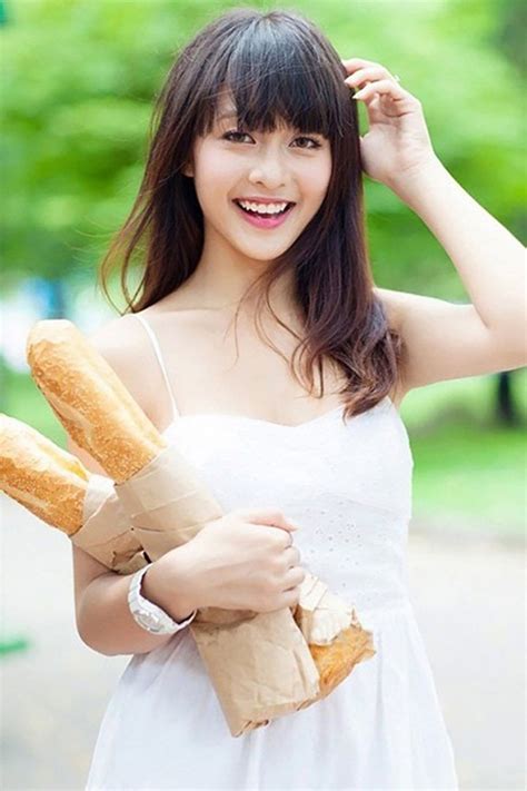 Kh Ng N T Hot Girl Th Phi T I N Di N Vi N Gi Nh Gi I C Nh Di U V Ng