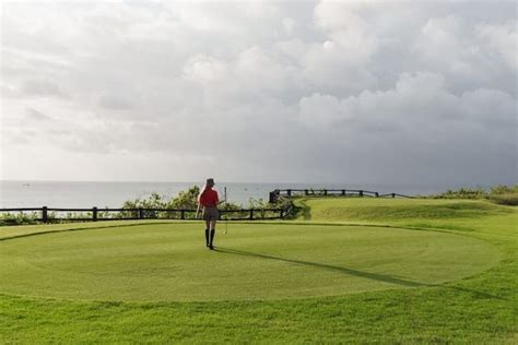 Teeing Off in Paradise: A Comprehensive Oahu Golf Courses Map Guide