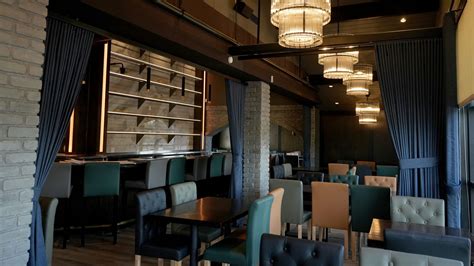 Mastro's Steakhouse Thousand Oaks California hosts celebrity guests 4