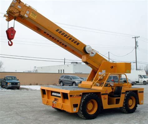 Broderson Ic 200 15 Ton Gandr Crane Rental