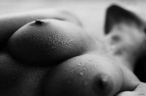 Keeping Cool But Very Hot Porn Pic