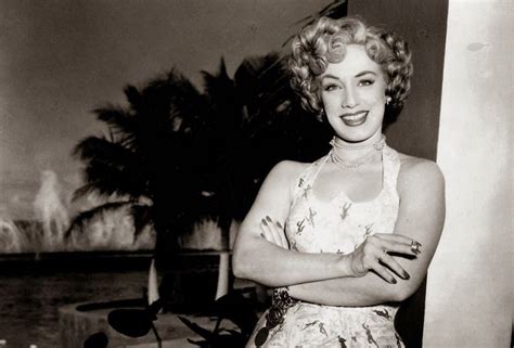 Rosita Fornés La Gran Vedette De Cuba Fotos De La Habana
