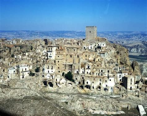 Craco Italy: Mediterranean Ghost Town - Sometimes Interesting