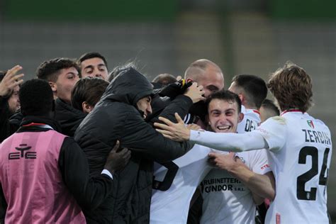 Live Pro Vercelli Como Rileggi La Cronaca Del Match Magica Pro