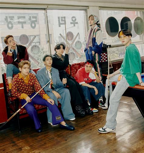 Bts Dynamite Le Billboard Un Hot Ve Pop Ark Lar Radyo Yay Nlar Listesinde Tarih