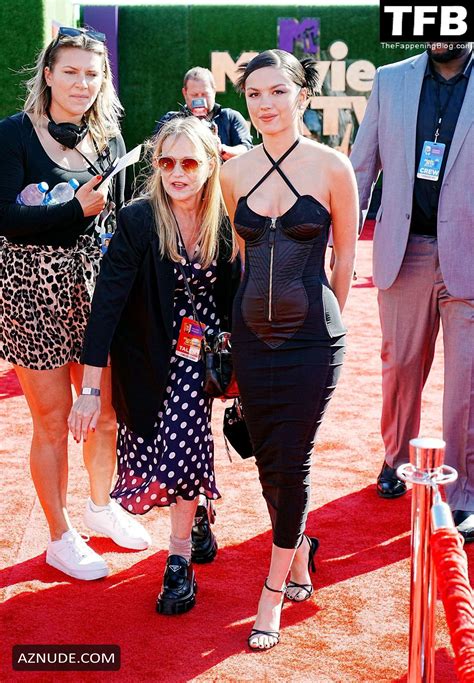 Olivia Rodrigo Sexy Seen Flaunting Her Hot Figure At The Mtv Movie And Tv Awards In Santa Monica