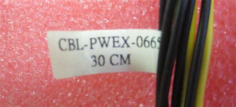 Supermicro 8-Pin CPU To 8-Pin PCIe 30cm GPU Power Cable CBL-PWEX-0665