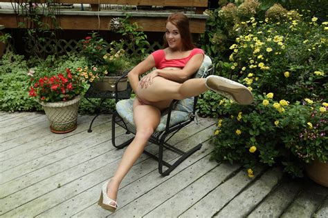 Amateur Girl Als Fist Bump Kymberly Brix High