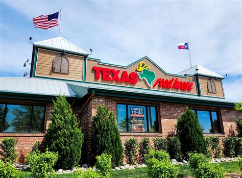 Forget Texas Roadhouse, Here Are 9 Better Steak Options - The Coconut Mama