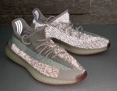 Gi Y Adidas Yeezy Boost V Citrin Reflective Fw Luxity