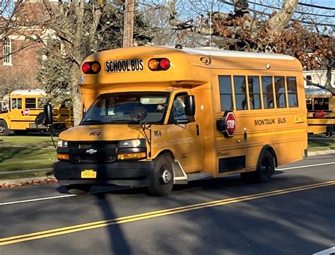 Montauk Bus Wc 8 2019 Starcraft Quest W C Chevy 2018 Chas Montauk Bus Photography Flickr