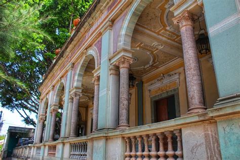 Arquitectura porfiriana en Paseo de la Presa Guanajuato México