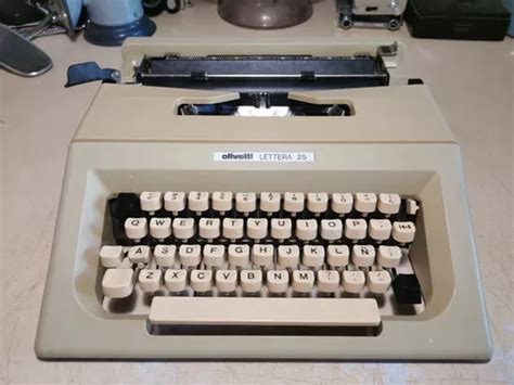 Maquina De Escribir Port Til Lettera Olivetti Beige Env O Gratis