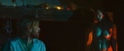 Naked Lisa Belle In The Theatre Bizarre