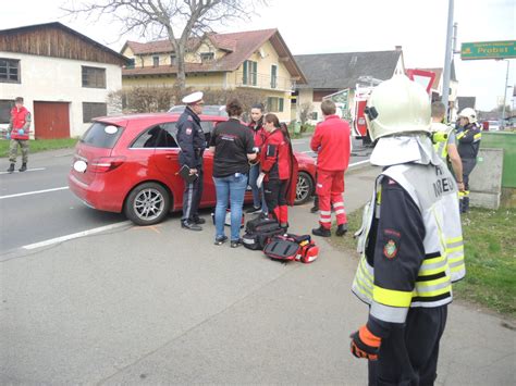 Verkehrsunfall Mit Pkw Freiwillige Feuerwehr Der Stadt Mureck