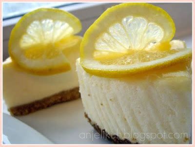 anjelikuh*: Lemon Curd Mousse Cake