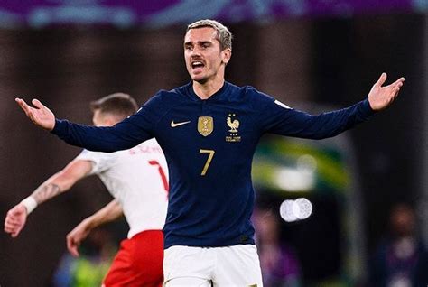 Voici pourquoi Antoine Griezmann joue avec un maillot à manches longues